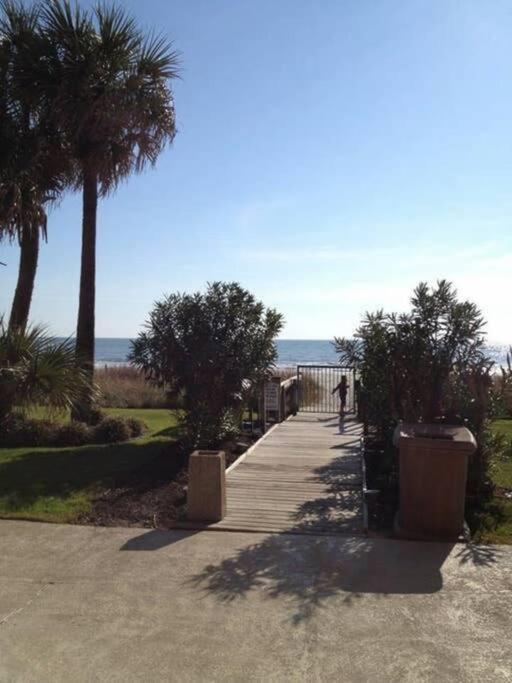 *Renovated Oceanfront Condo*Queen Beds*Pools*Hot Tubs*More*P220 شاطئ ميرتل المظهر الخارجي الصورة